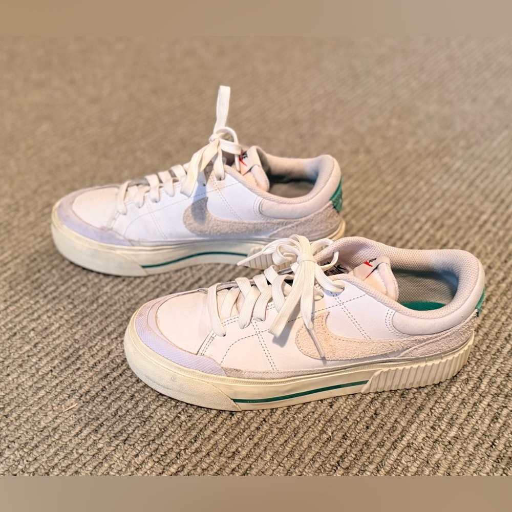 Nike Stadium Court Legacy Lift sneakers White stadium Green with purple accent